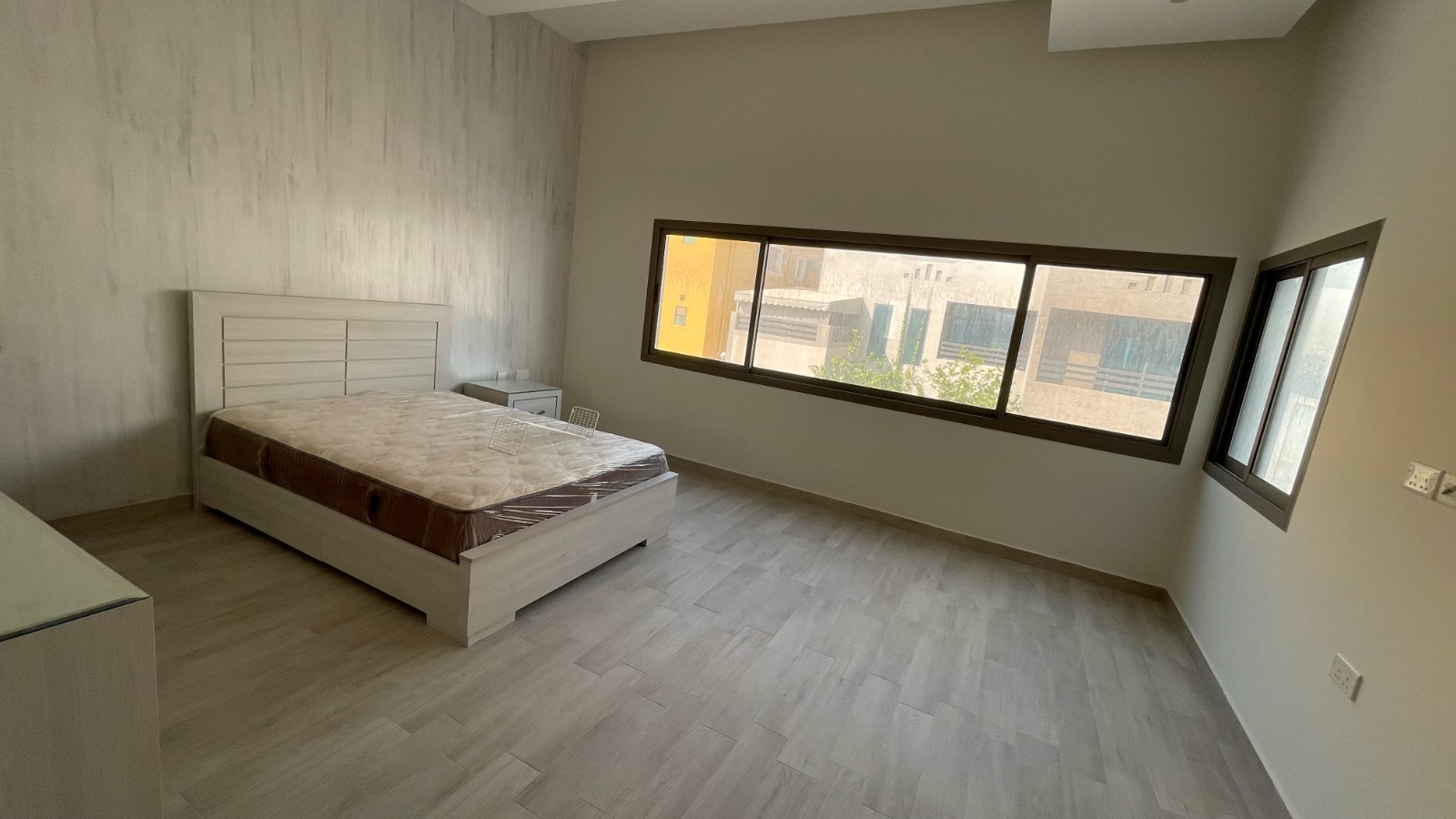 property 3654 image 3