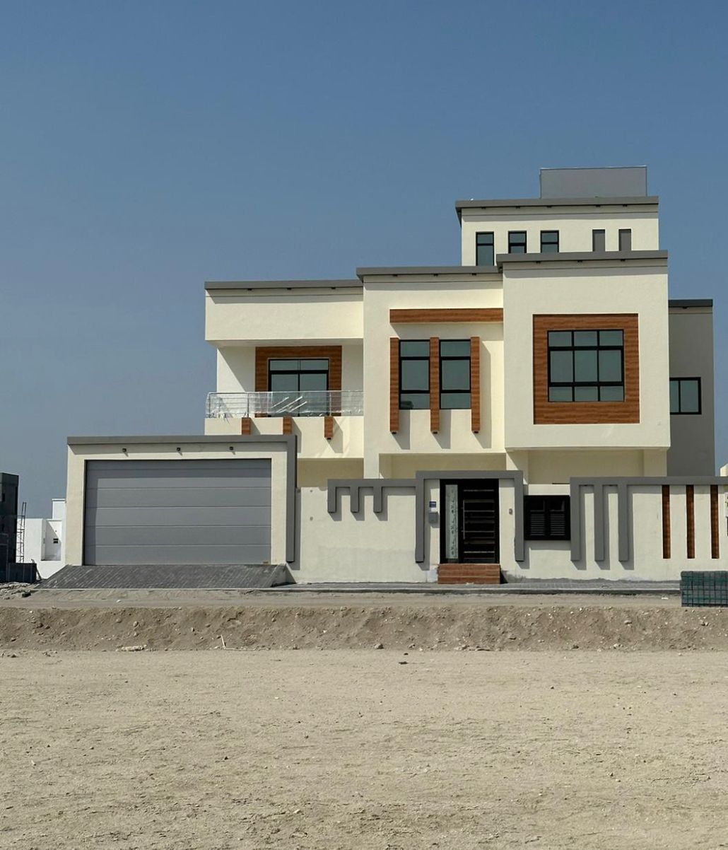property 3702 image 0