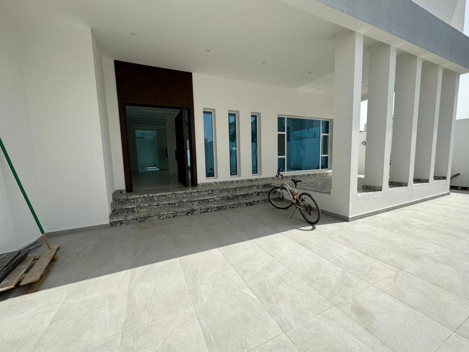 property 4304 image 0