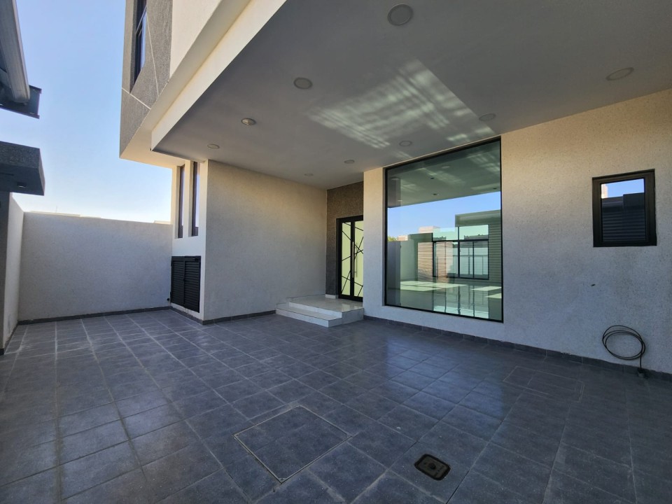 property 4529 image 0