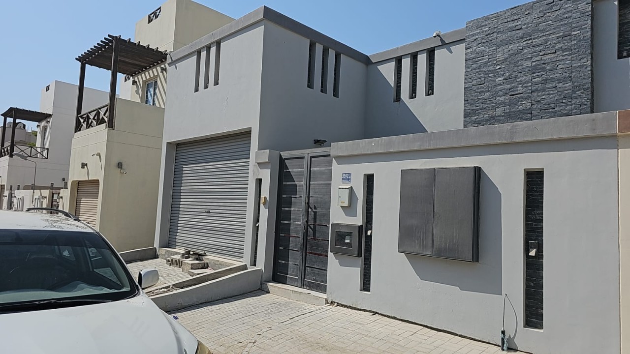 property 4578 image 0