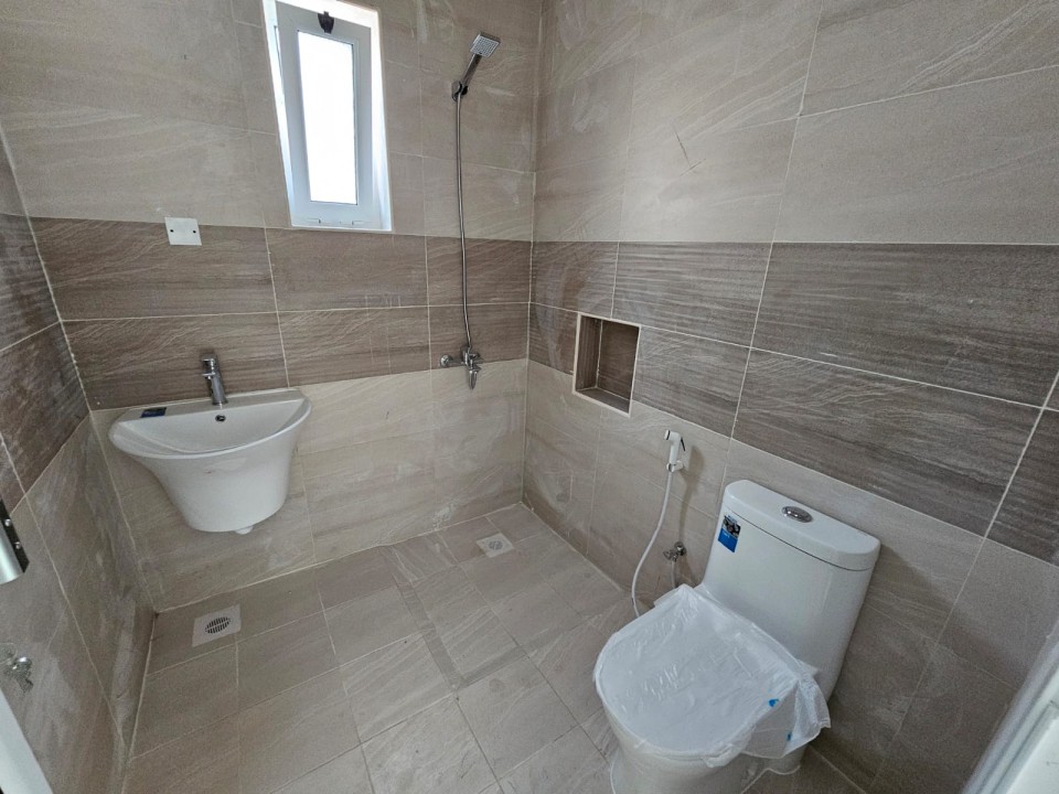 property 4775 image 0