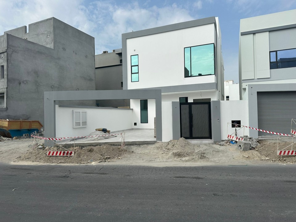 property 4824 image 0