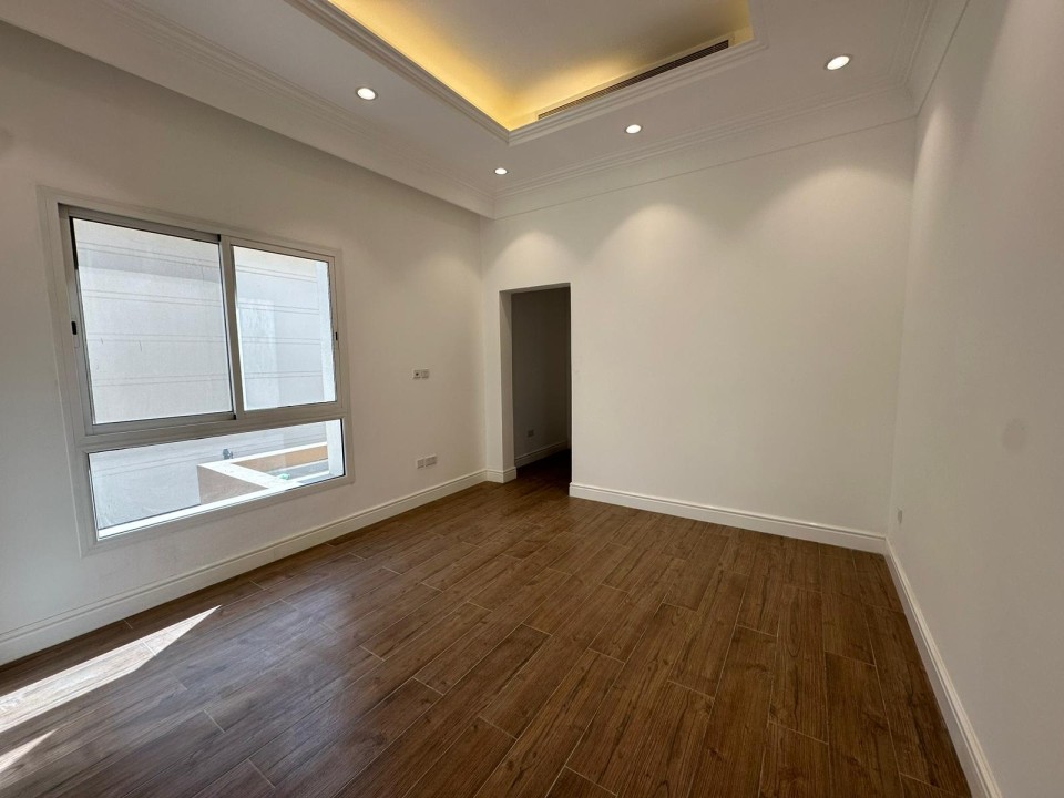 property 4979 image 7