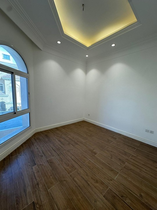 property 4979 image 5
