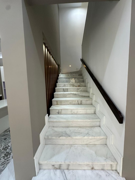 property 4979 image 14