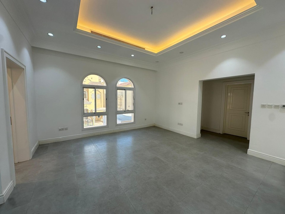 property 4979 image 11