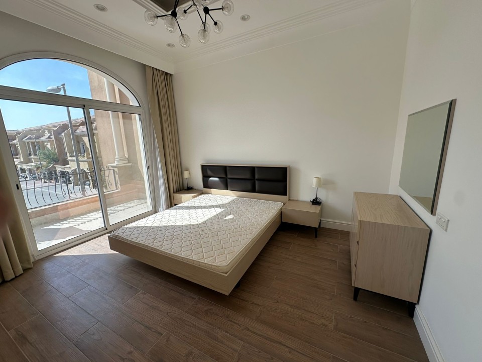 property 4980 image 1