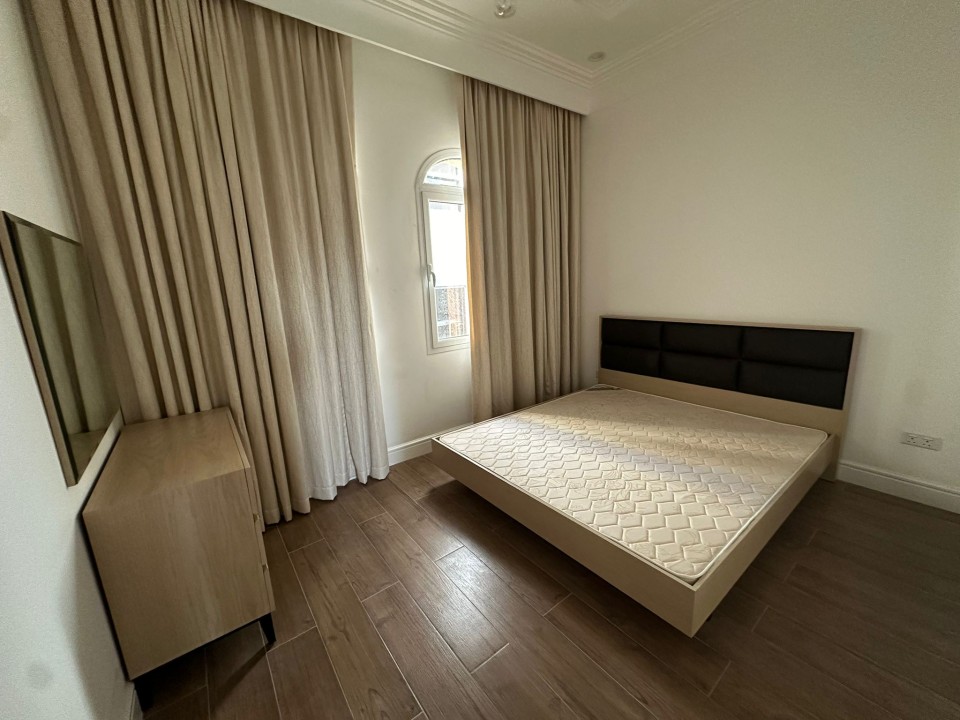 property 4980 image 2