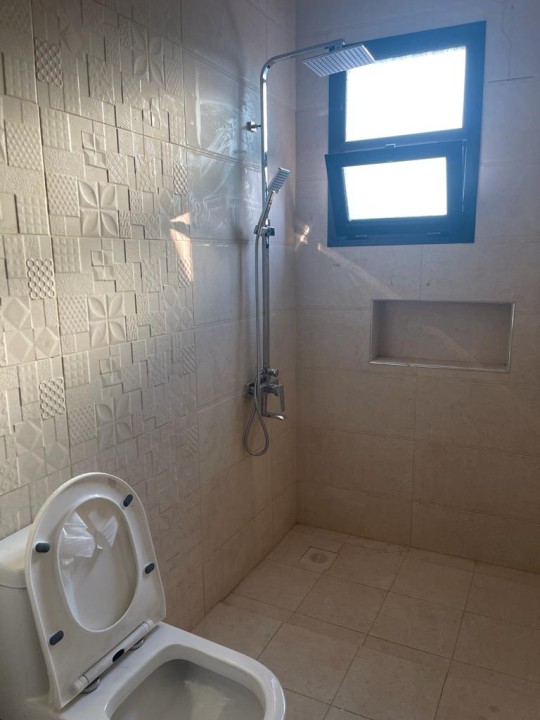 property 5229 image 0