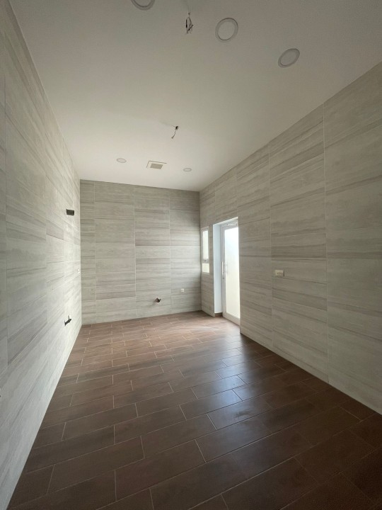 property 5403 image 2