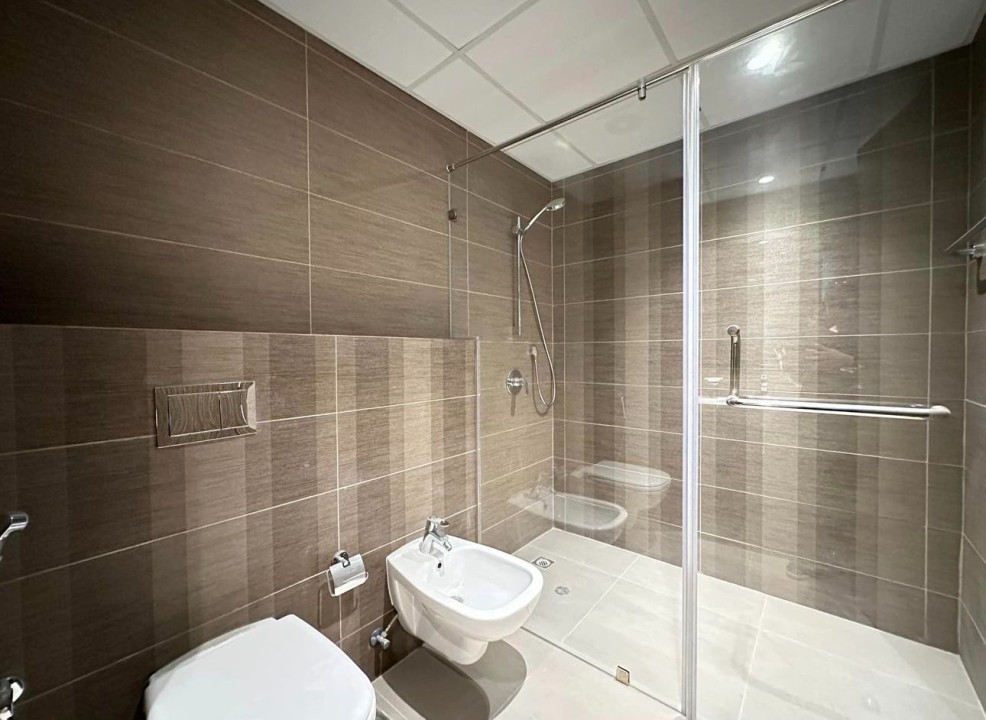 property 5481 image 1