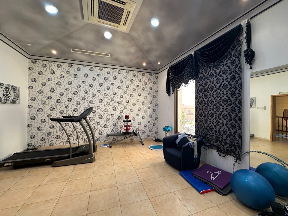 property 5547 image 6
