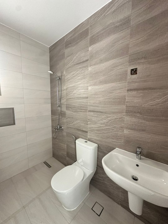 property 5663 image 1