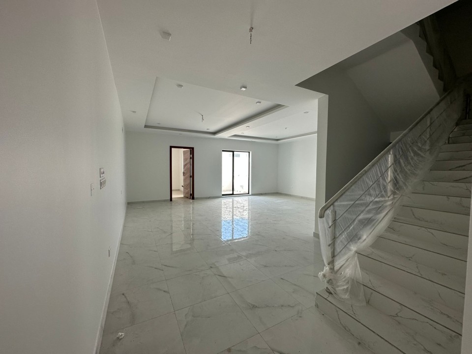 property 5841 image 1