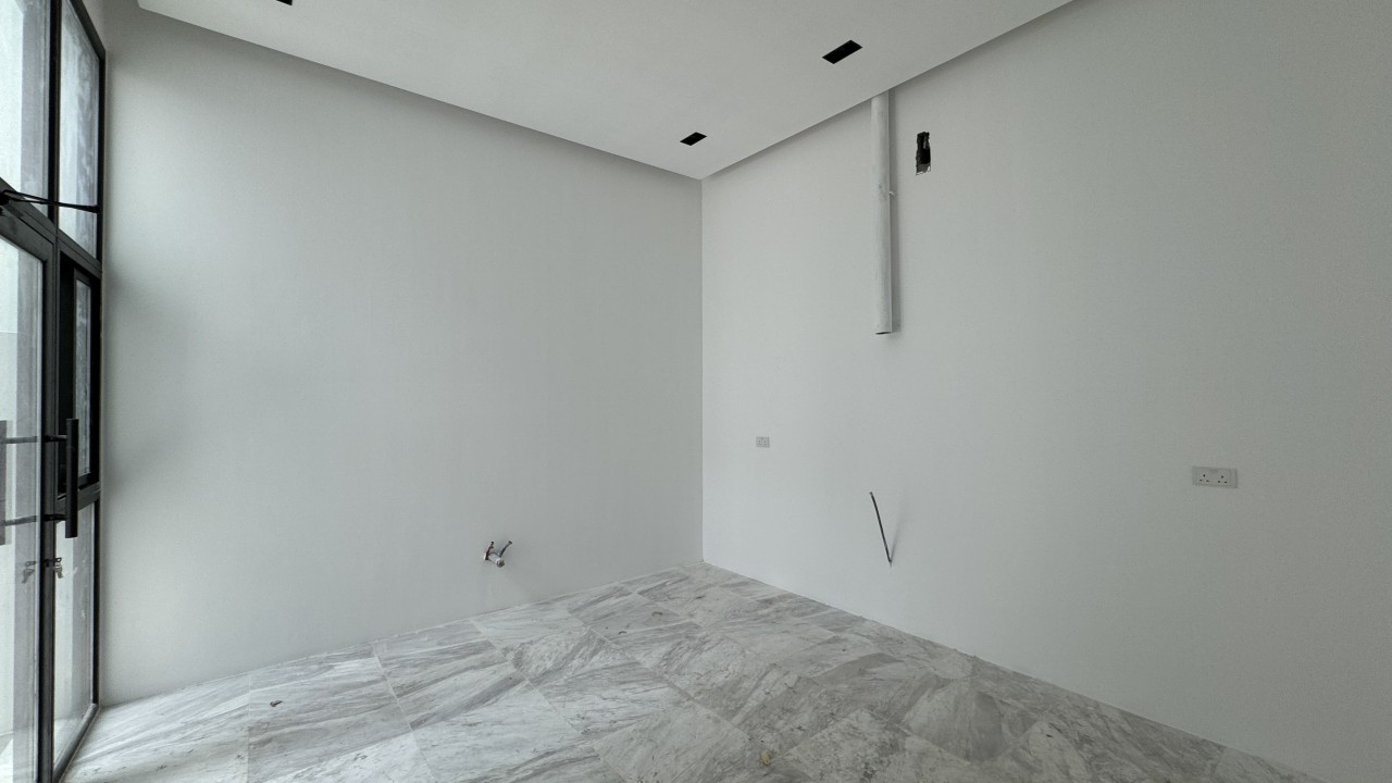 property 5995 image 5