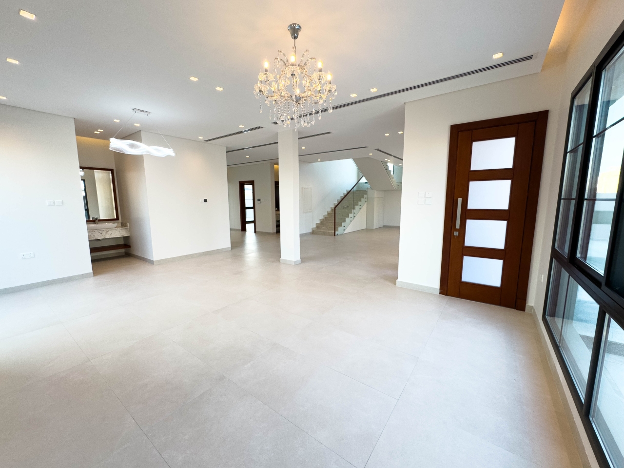 property 6350 image 4
