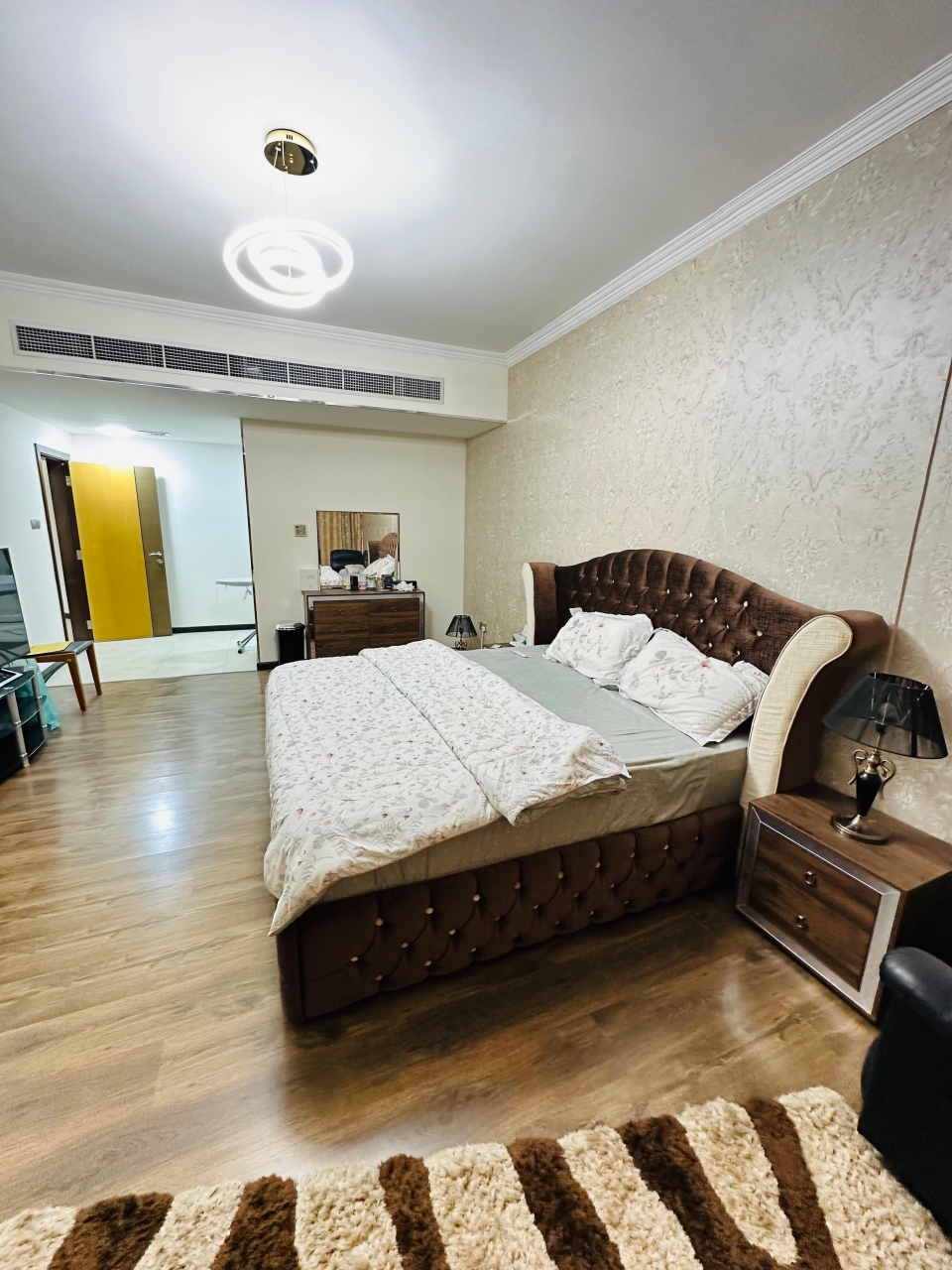 property 7092 image 0