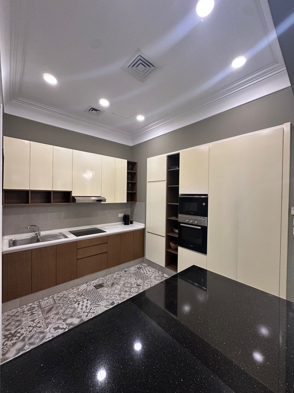 property 7101 image 1