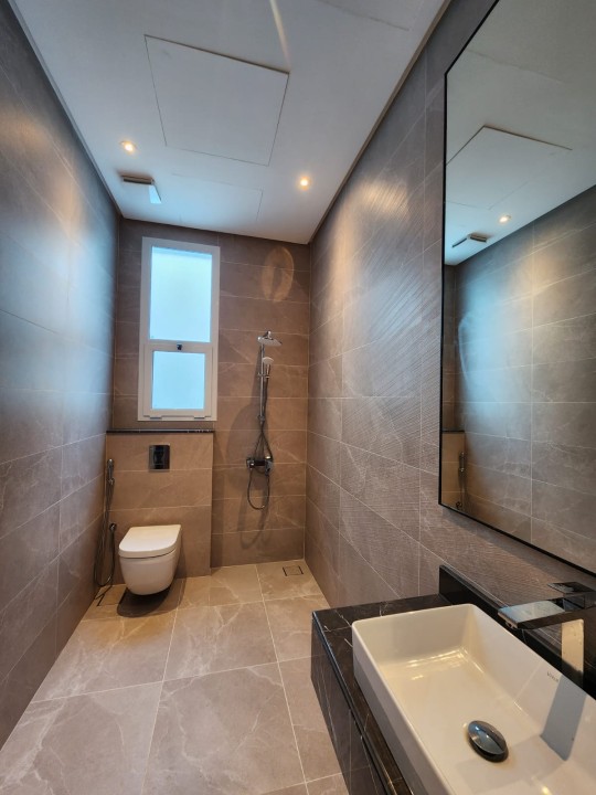 property 7105 image 6