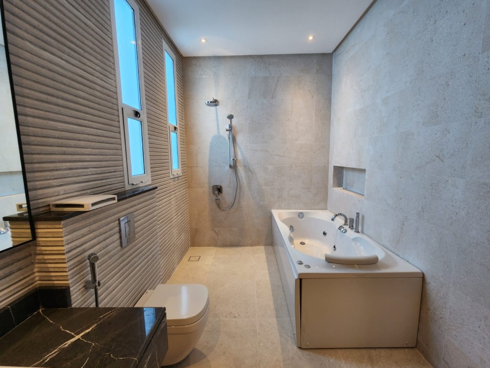 property 7105 image 8