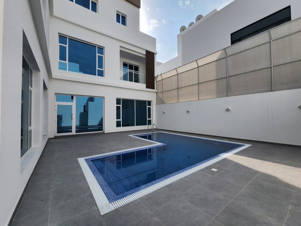 property 7105 image 1