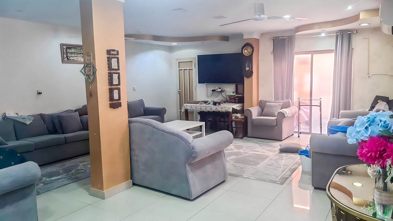 property 7163 image 1