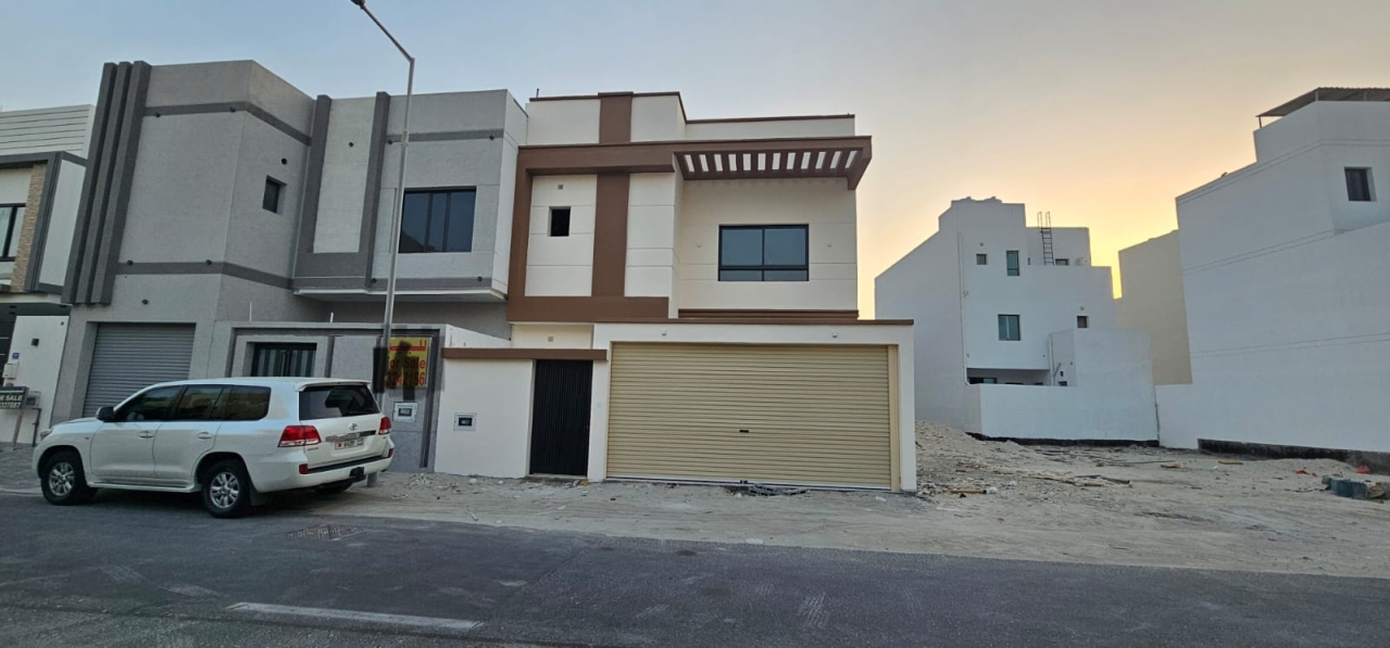 property 7168 image 0