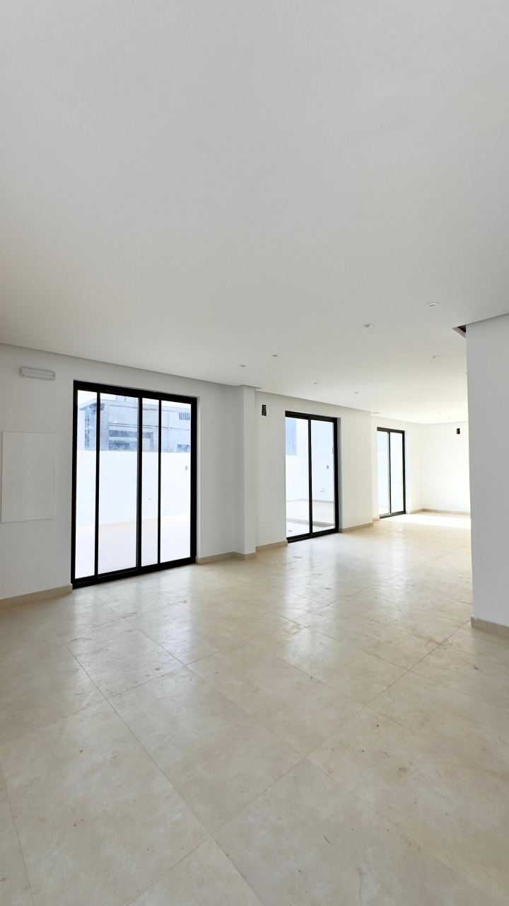 property 7219 image 4