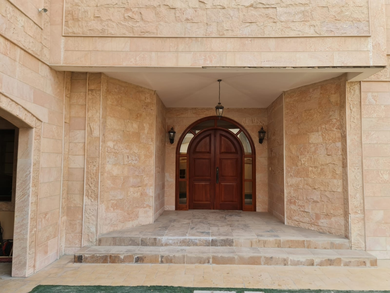 property 7226 image 3
