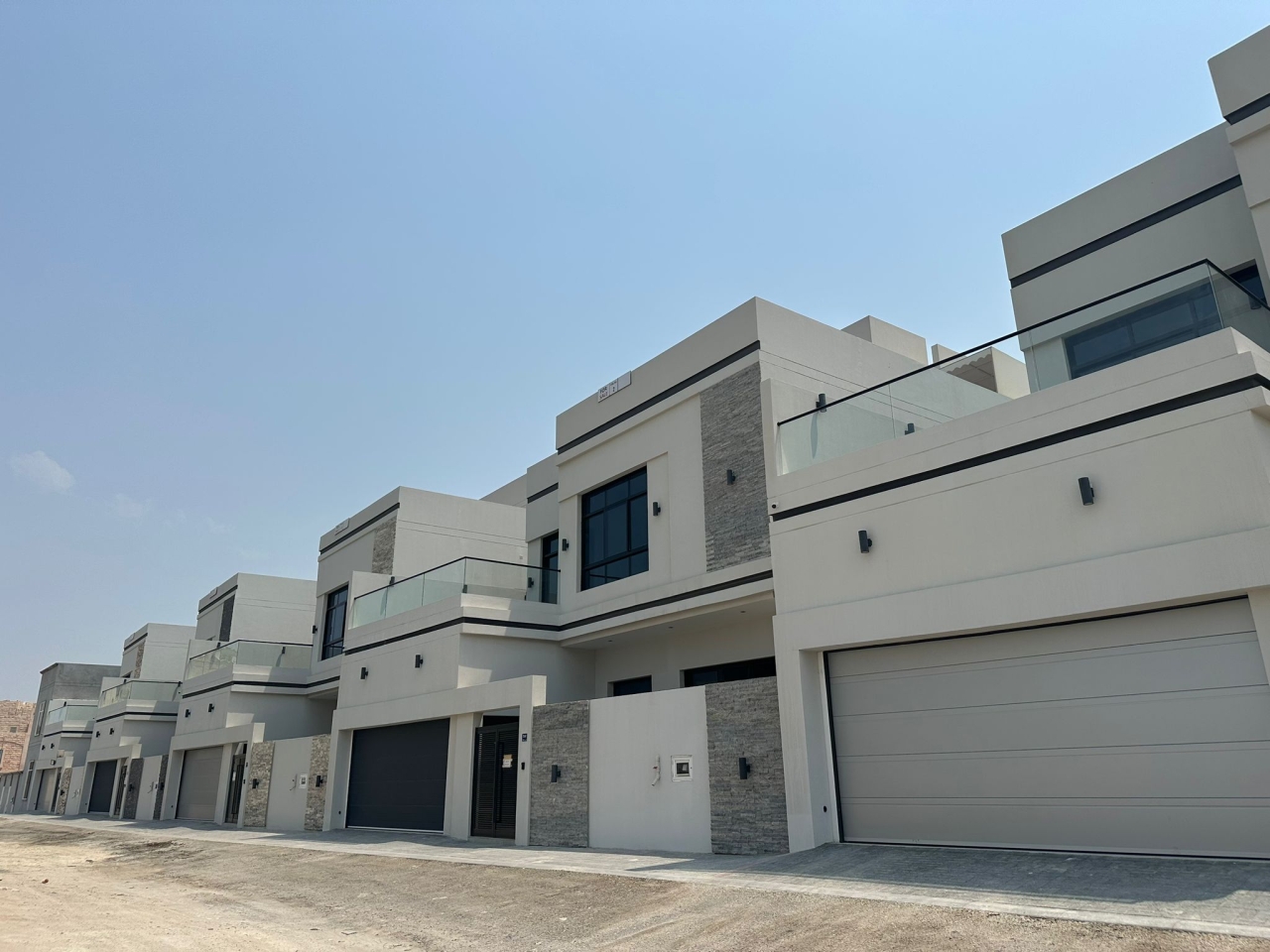 property 7230 image 0