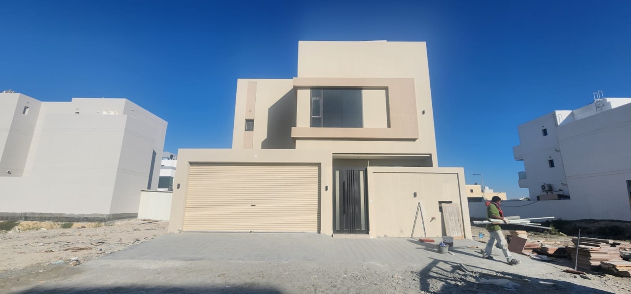 property 7353 image 4