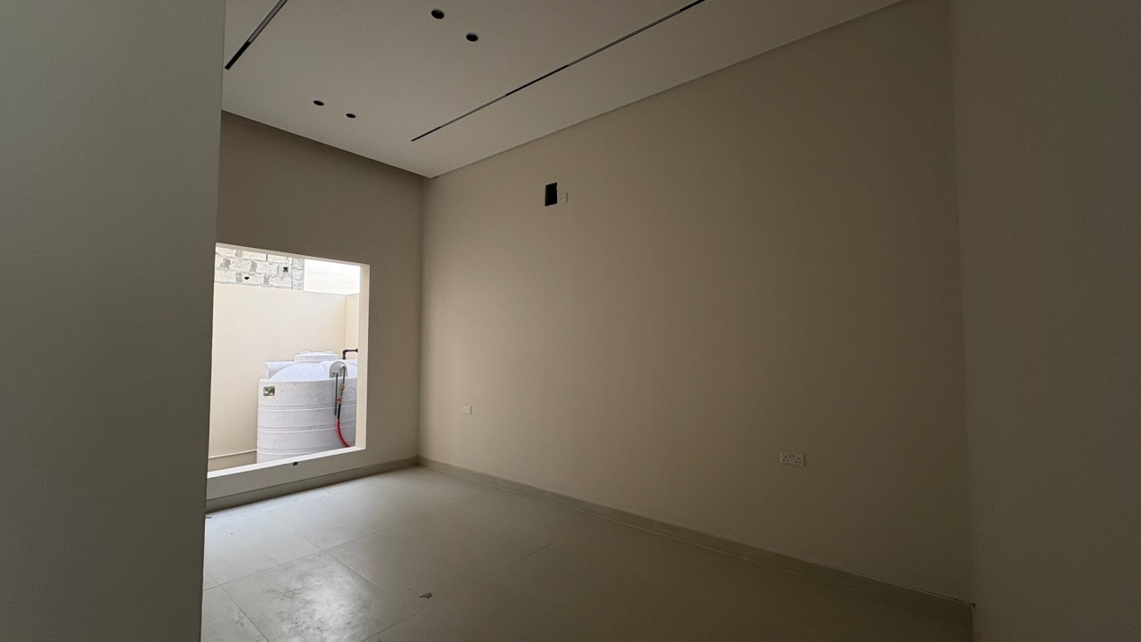 property 7369 image 2