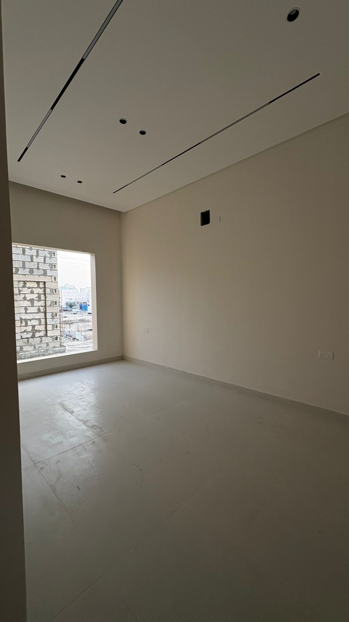 property 7369 image 4