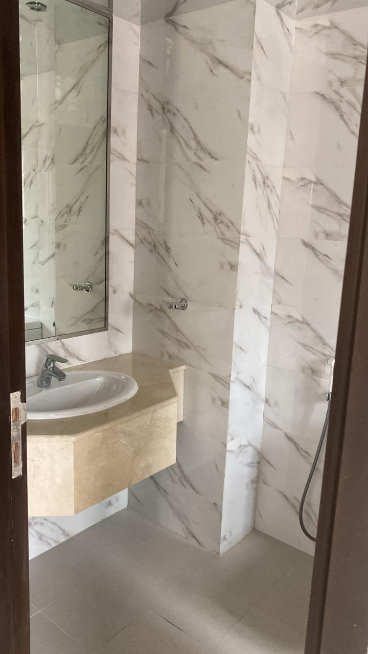 property 7370 image 4