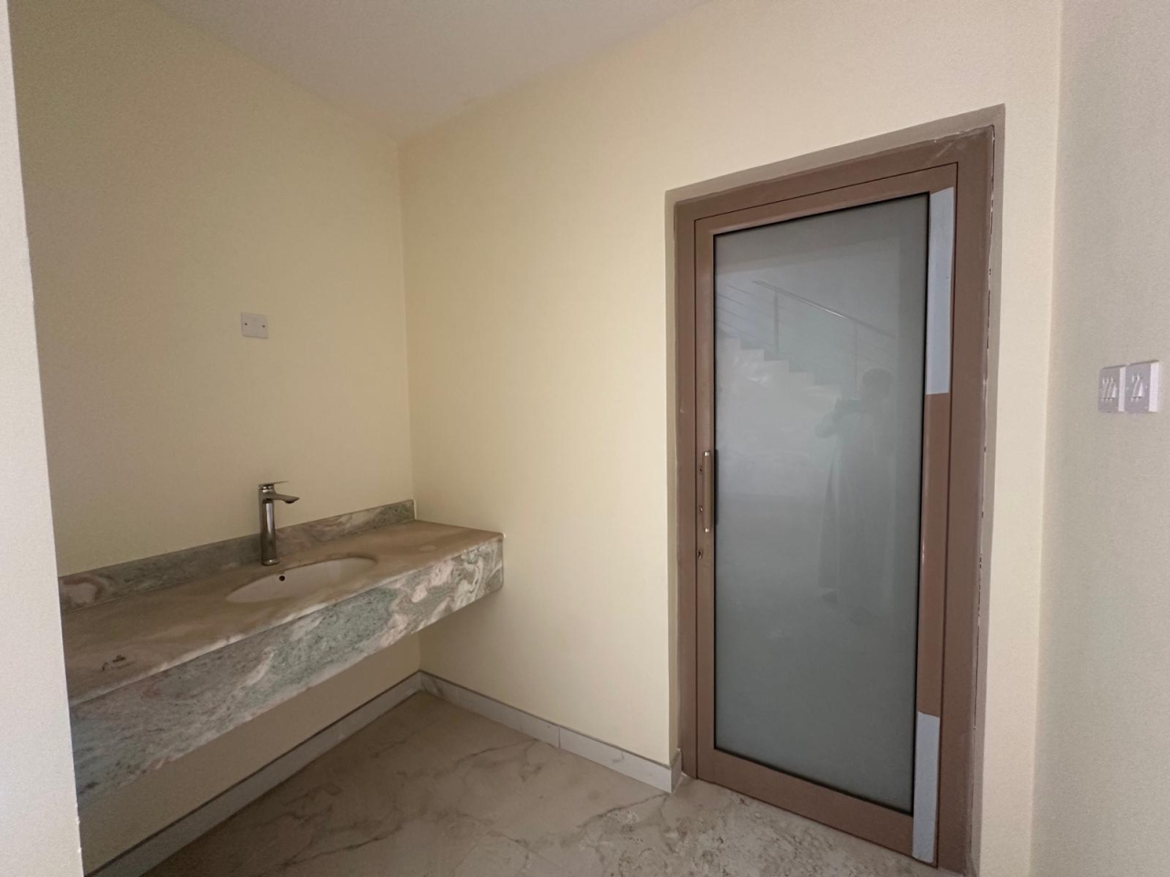 property 7380 image 4