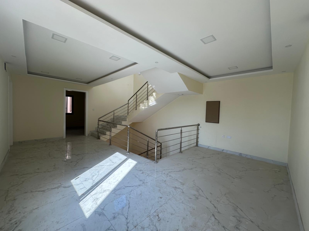 property 7380 image 7