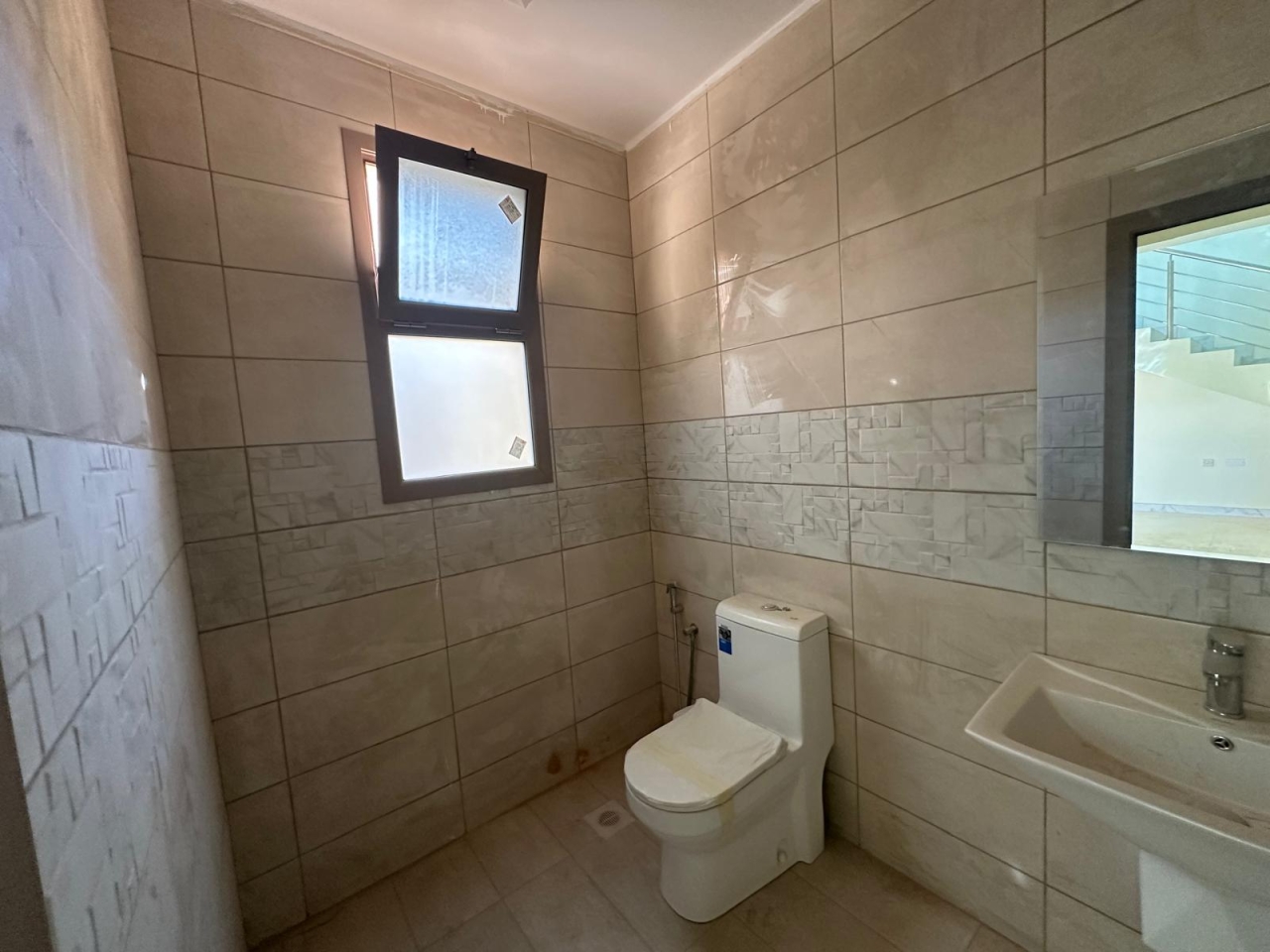 property 7380 image 6