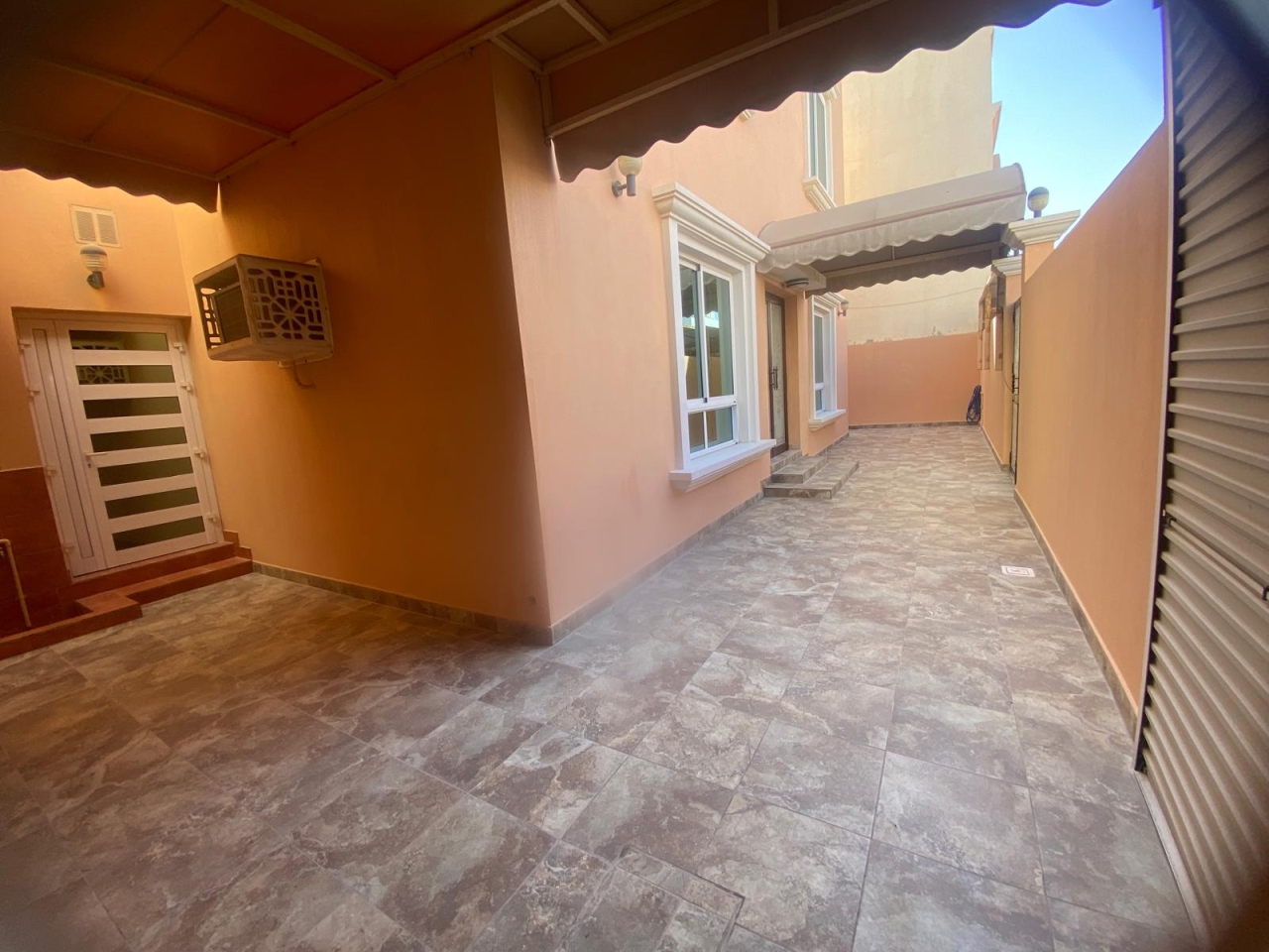 property 7390 image 1