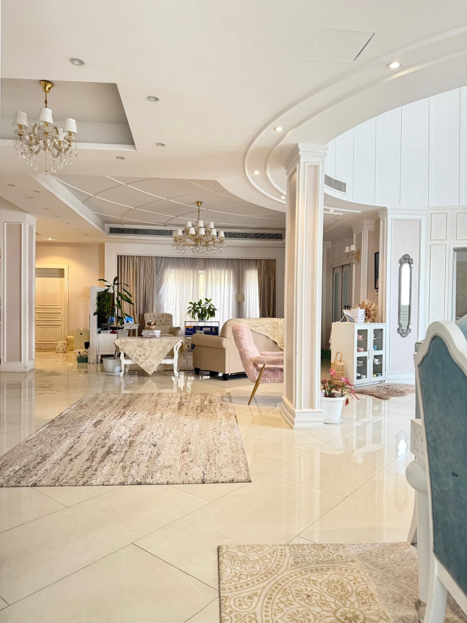 property 7398 image 0
