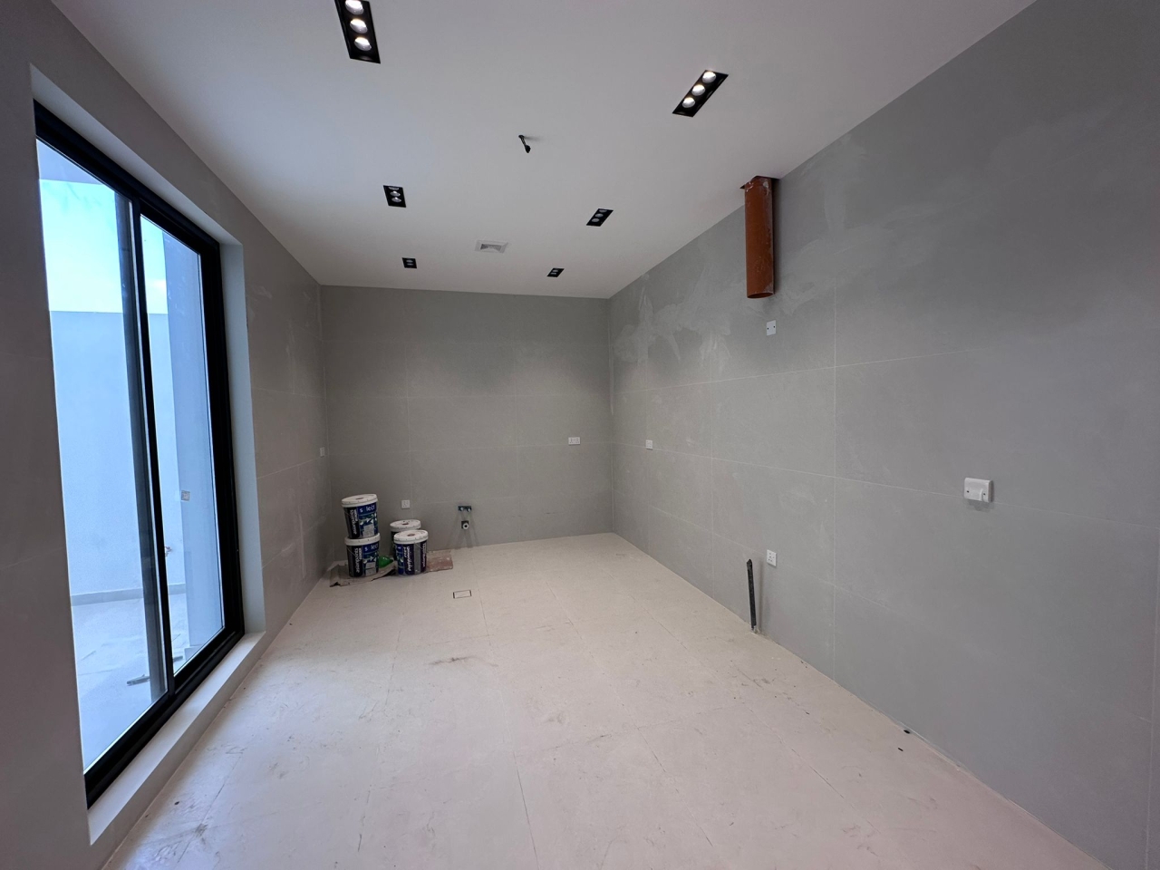 property 7470 image 3