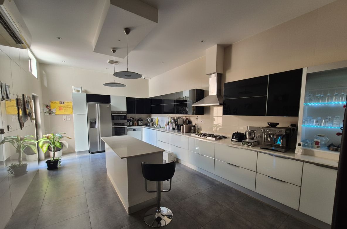 property 7478 image 2