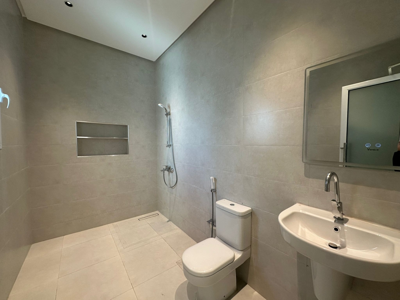 property 7497 image 6