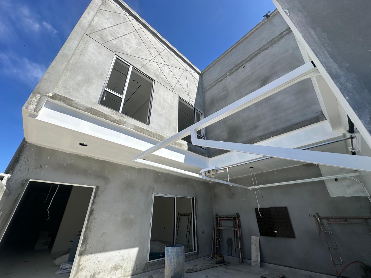 property 7516 image 1