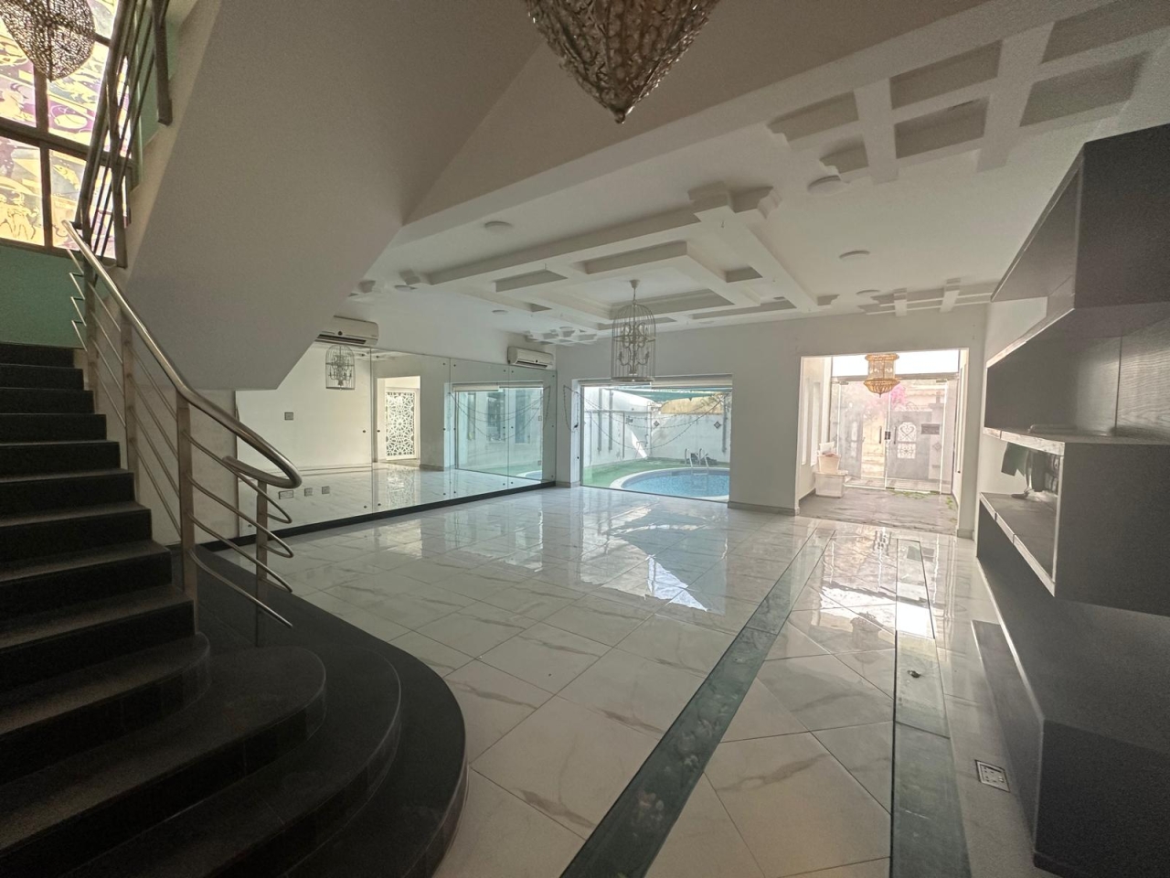 property 7527 image 2