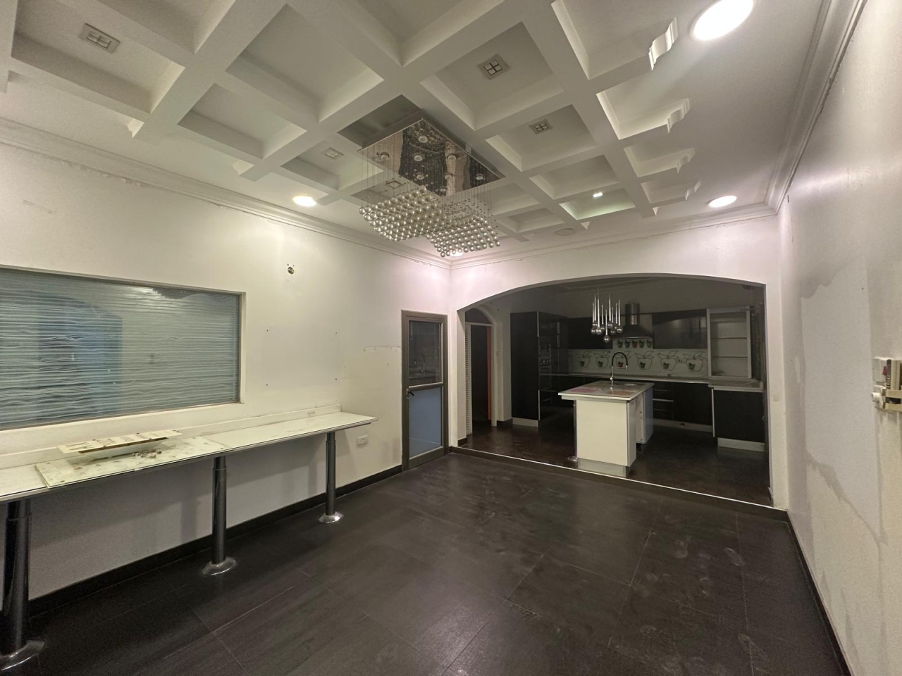 property 7527 image 3