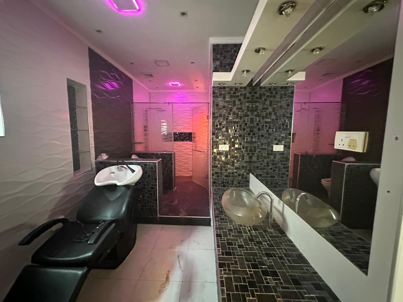 property 7527 image 7