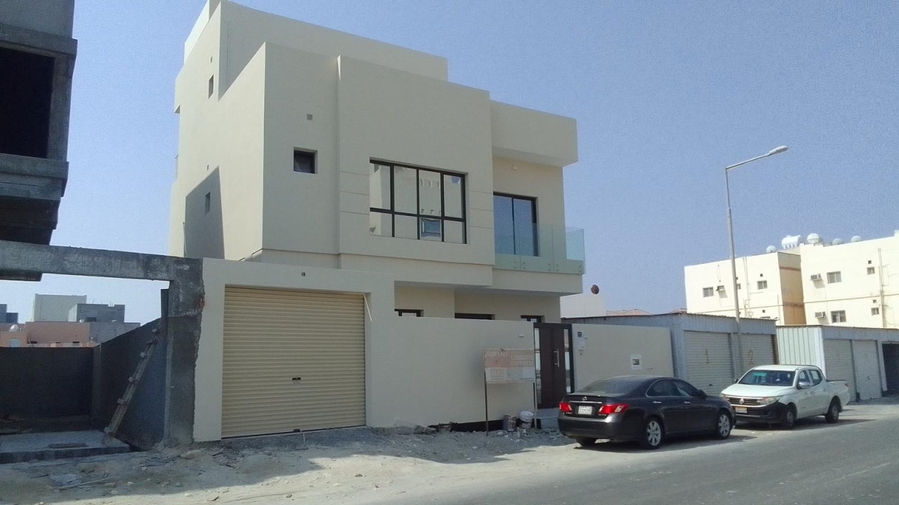 property 7533 image 0