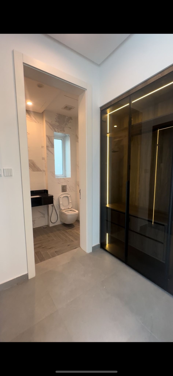 property 7534 image 0