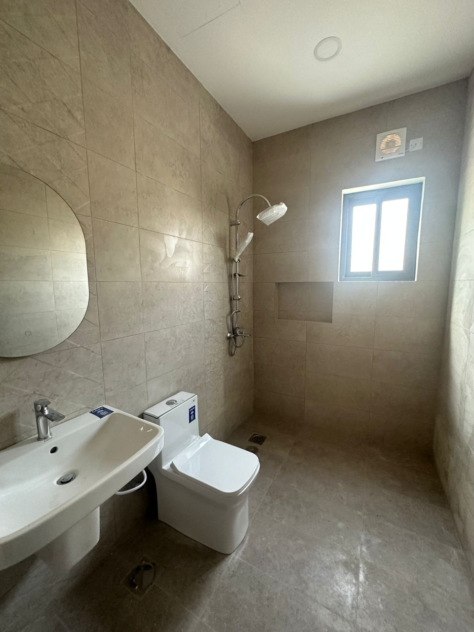 property 7539 image 10